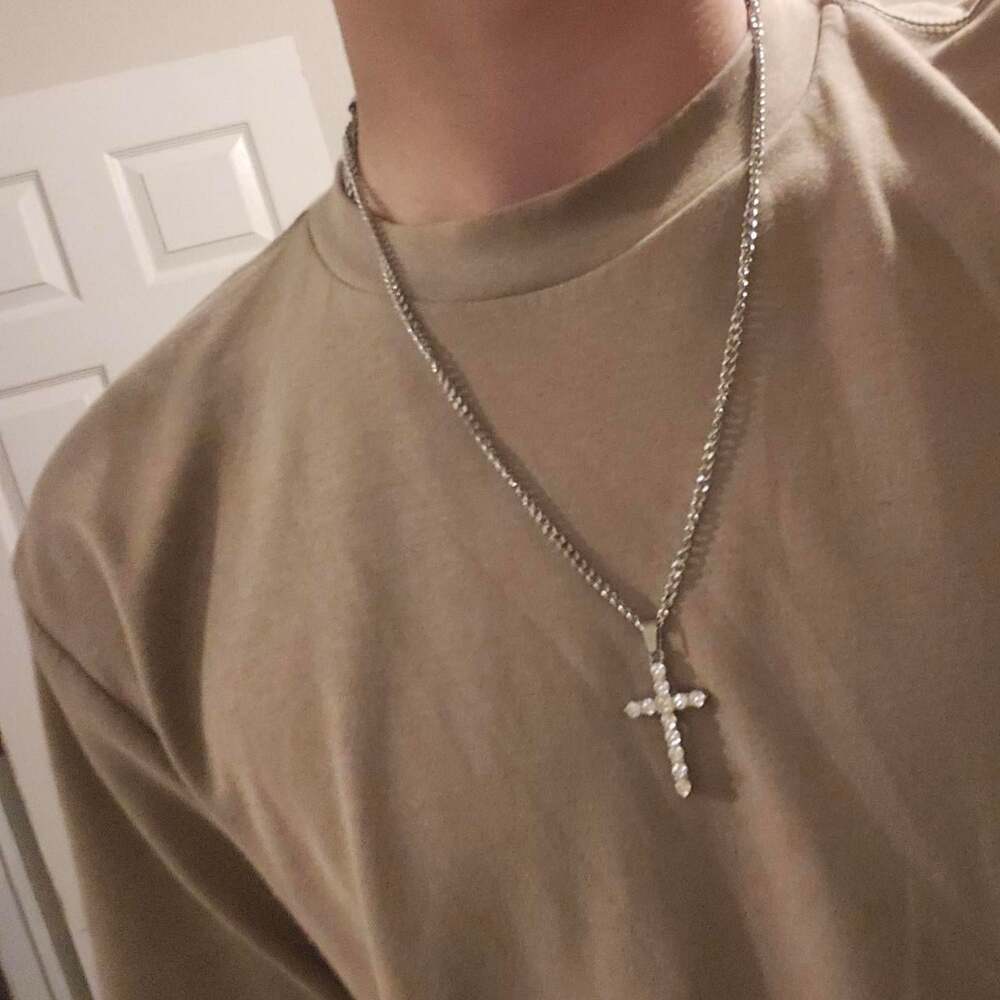 Silver Cross Necklace With Diamond B 0 A 0
